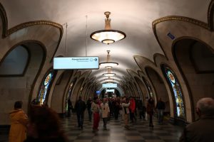 モスクワ地下鉄 ノヴォスロボーツカヤ駅 / moscow metro novoslobodskaya / Новослободская